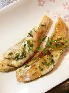 鮭のハーブ*ムニエル-レシピのメイン写真