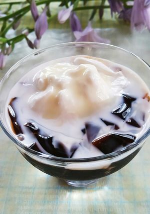 コーヒーゼリーに練乳ヨーグルト☆-レシピのメイン写真