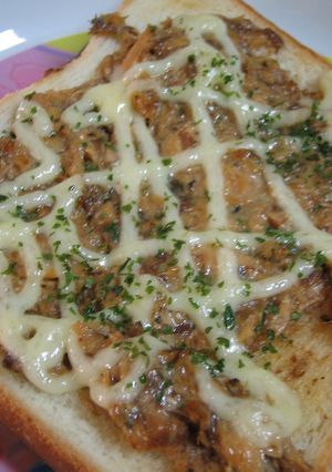 ほんのり甘みが美味い！さば味噌トースト♪-レシピのメイン写真