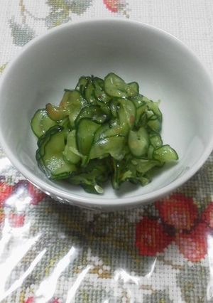 夏を涼しく！　きゅうりとごま油の辛サラダ-レシピのメイン写真