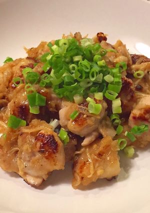 玉ねぎええ仕事しとる！むっちり鶏肉♡-レシピのメイン写真