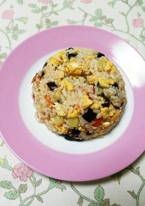 夏野菜チャーハン、ナスとトマトで！-レシピのメイン写真
