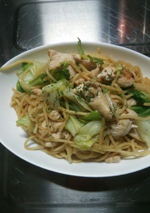 ～＊鶏ﾑﾈとｷｬﾍﾞﾂのﾊﾞﾀｰ醤油＊～-レシピのメイン写真