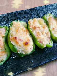 残ったポテサラで☆ピーマンのチーズ焼き-レシピのメイン写真