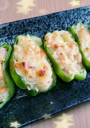 残ったポテサラで☆ピーマンのチーズ焼き-レシピのメイン写真