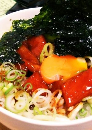 簡単なのに甘辛本格！サーモンユッケ丼-レシピのメイン写真
