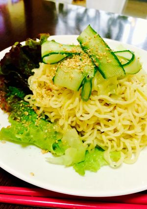 塩ラーメンで〜冷たい！緑がキレイな油麺-レシピのメイン写真