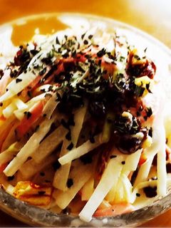 ナッツ&レーズンの生大根サラダ☻Diet-レシピのメイン写真