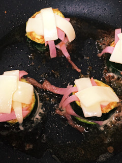 ズッキーニとハムとチーズ焼き-レシピのメイン写真