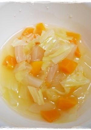 離乳食完了期　にんじん玉ねぎキャベツ汁-レシピのメイン写真