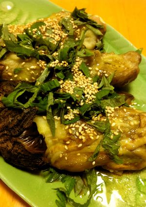 焼き茄子の紫蘇ごま油醤油がけ-レシピのメイン写真