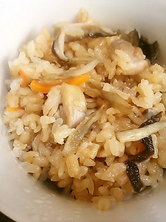 鶏肉とごぼうのシンプルな炊き込みご飯-レシピのメイン写真