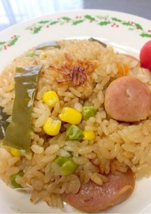 ラーメンスープで炊き込みご飯・ピラフ-レシピのメイン写真