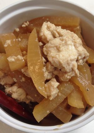 おばあちゃんの味！大根とくずし豆腐の煮物-レシピのメイン写真