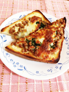 とろけるチーズ納豆トースト-レシピのメイン写真