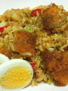 冷めたカツ☆リメイク☆カツカレー炒飯-レシピのメイン写真