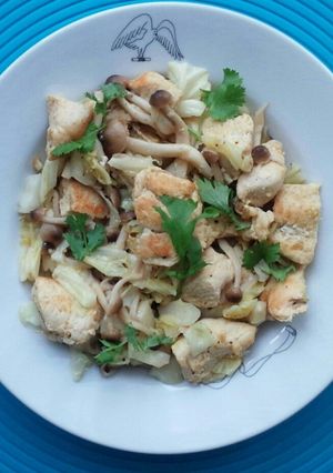 鶏肉キャベツきのこで塩レモン炒め-レシピのメイン写真