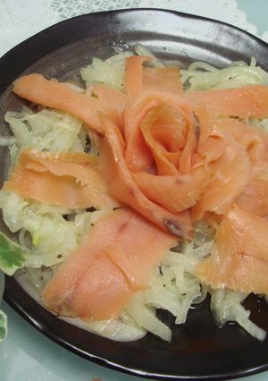 サーモンで☆お皿に花を★咲かせましょう-レシピのメイン写真