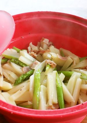新じゃがとアスパラのオリーブオイル蒸し-レシピのメイン写真