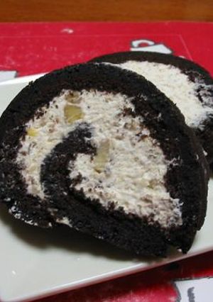 真っ黒ロールケーキ　マロンクリーム-レシピのメイン写真