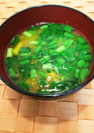 エコ☆かぼちゃのワタとニラのお味噌汁-レシピのメイン写真