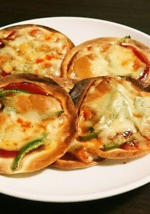 餃子皮ピザ♪-レシピのメイン写真