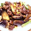 牛肉と夏野菜のニンニクバター醤油炒め