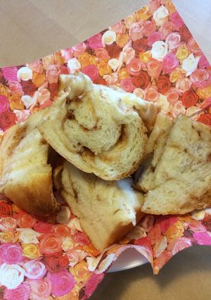 ホワイトチョコチップのシナモンロール-レシピのメイン写真