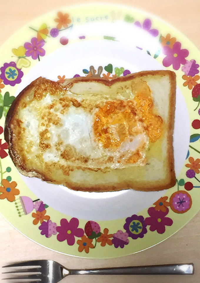 ＊簡単、朝ごはんに＊目玉焼きトースト-レシピのメイン写真