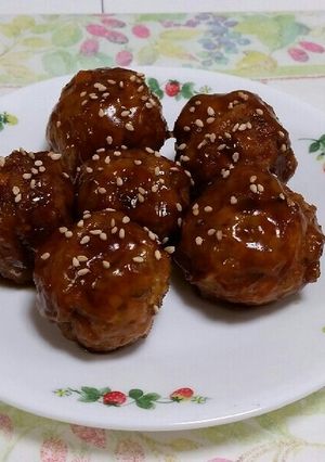 ふっわふわ♪お弁当にも☆うずら入り肉団子-レシピのメイン写真