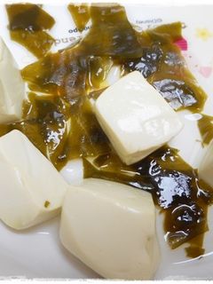 離乳食完了期 豆腐とわかめの煮物-レシピのメイン写真