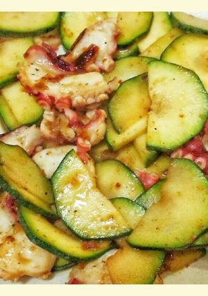 たことズッキーニのドライトマトポン酢炒め-レシピのメイン写真