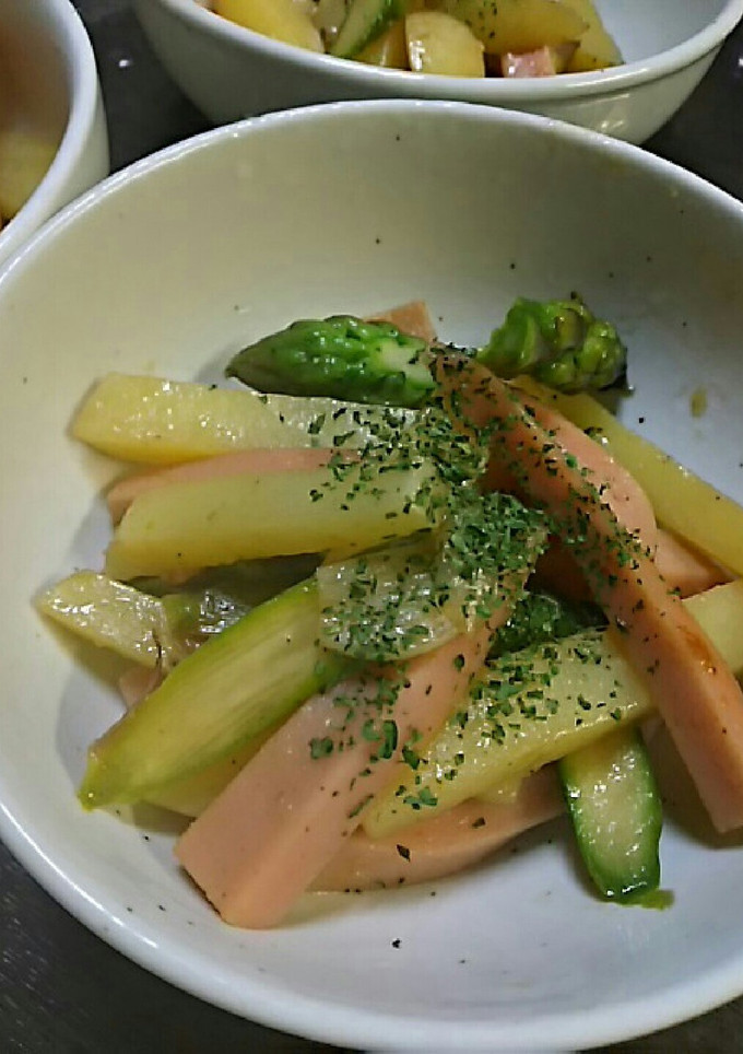 魚肉ソーセージとじゃがいものガリバタ炒め-レシピのメイン写真