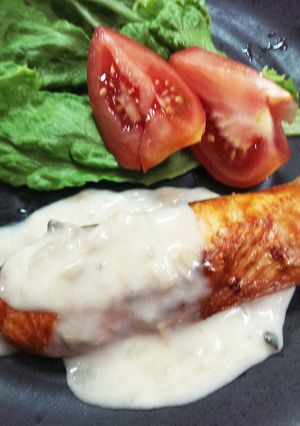 魚焼きグリルで鮭のツナクリームソース添え-レシピのメイン写真