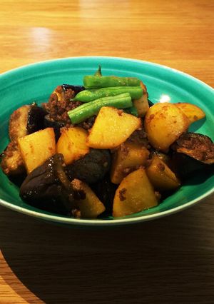 合挽き肉の茄子とじゃがいもの味噌炒め-レシピのメイン写真