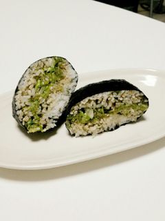 レタスとごはんですよのおにぎらず-レシピのメイン写真