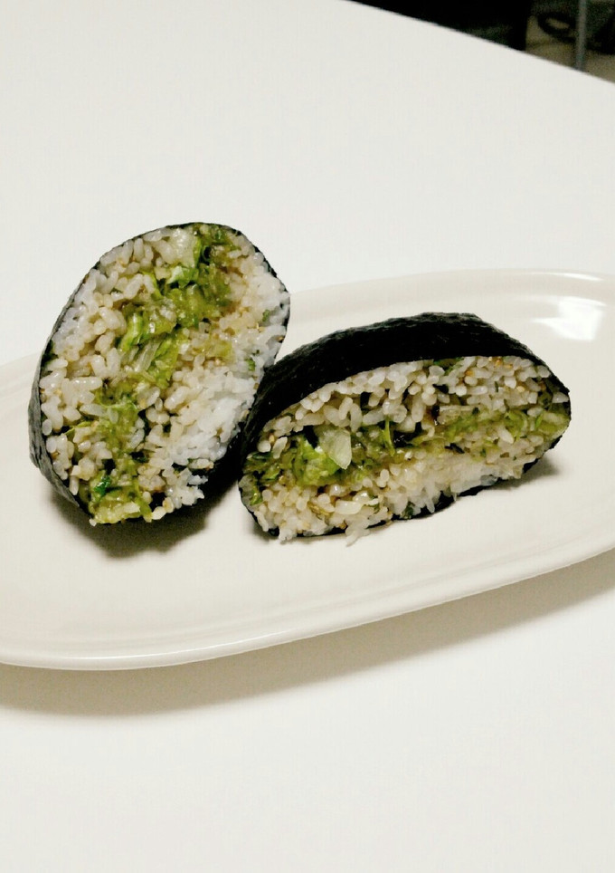 レタスとごはんですよのおにぎらず-レシピのメイン写真
