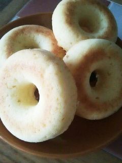 しっとりふわふわ♪焼きドーナツ-レシピのメイン写真