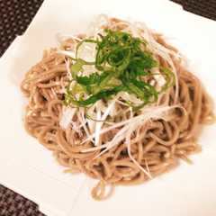 รูปของ 和風☆にんにく香るアンチョビ蕎麦