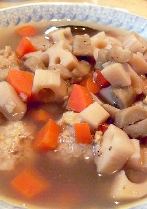 優しい味！根菜とお米入り鶏団子のスープ煮-レシピのメイン写真