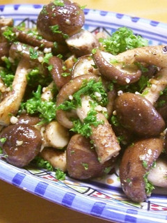小さめ椎茸のパセリたっぷりにんにくソテー-レシピのメイン写真