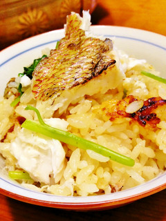 土鍋で鯛めし-レシピのメイン写真