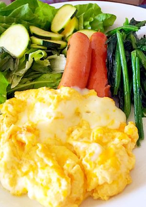 ふわふわチーズスクランブルエッグ-レシピのメイン写真