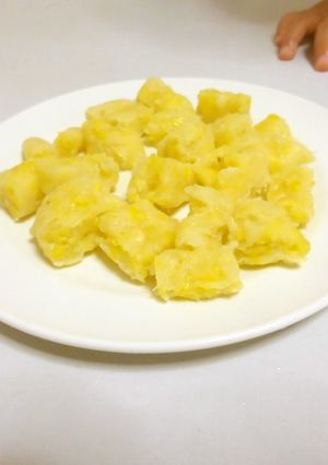 1歳離乳食☆レンジで1分コーン蒸しパン-レシピのメイン写真