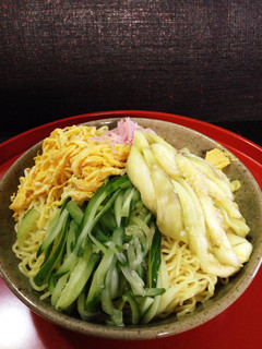 冷麺 具は蒸しなすとぬか漬けきゅうり-レシピのメイン写真