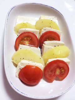 エゴマ油を使ったカプレーゼ-レシピのメイン写真