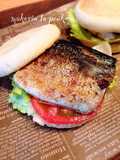 ランチや朝食に＊焼きさばサンドバーガー