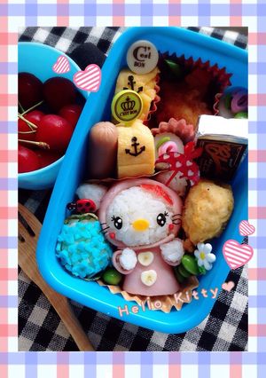 レインコートキティの梅雨キャラ弁-レシピのメイン写真