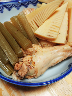 鶏の旨味が染み渡る♪手羽元と蕗と筍の煮物-レシピのメイン写真