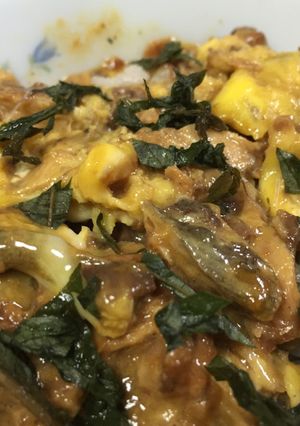 材料二つだけ 鯖の味噌煮 卵とじ丼-レシピのメイン写真
